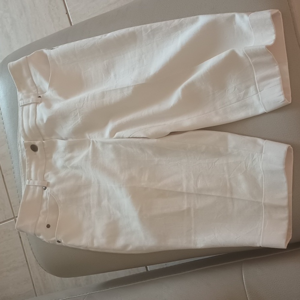 Bermuda size 8
